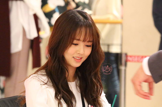 Kim So Hyun - khách mời đặc biệt trong phim mới 'Goblin' của biên kịch 'Hậu Duệ Mặt Trời'