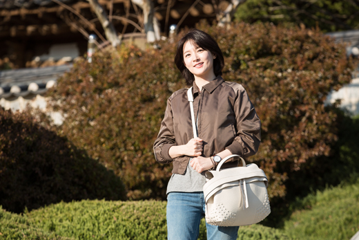 Phim mới của 'bà hoàng cổ trang' Lee Young Ae chính thức được lên sóng tại Hàn - Trung - Nhật