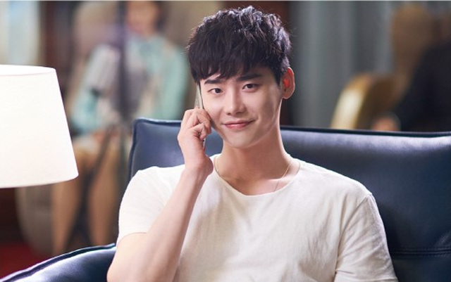 Han Hyo Joo bị 'ném đá' vì giải thưởng, Song-Song couple đạt giải cặp đôi tại lễ trao giải APAN