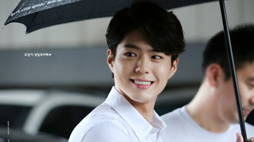 Han Hyo Joo bị 'ném đá' vì giải thưởng, Song-Song couple đạt giải cặp đôi tại lễ trao giải APAN