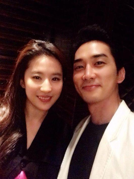 Rộ tin Lưu Diệc Phi bí mật đến Hàn Quốc để mừng sinh nhật Song Seung Hun
