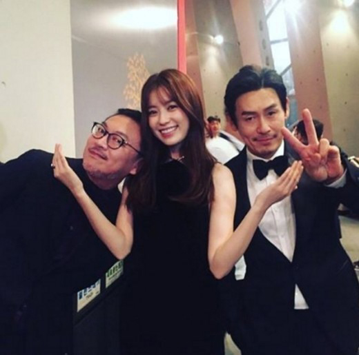 Cuối cùng, 'Oh Yeon Joo' Han Hyo Joo cũng đã được gặp lại 'bố' Kim Eui Sung