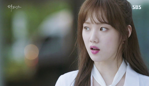 Nữ bác sĩ Seo Woo đanh đá của Doctors đã trở nên đáng yêu thế này trong tạo hình phim mới