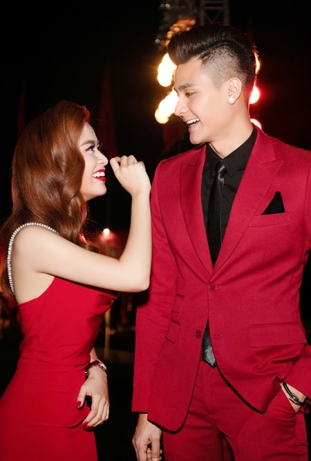 Mỹ nam Việt lần lượt có người yêu, fan nữ 'tan nát' cõi lòng