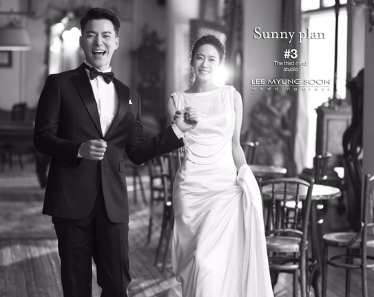Tài tử của 'Hậu duệ mặt trời' kết hôn khiến trái tim fan nữ tan vỡ