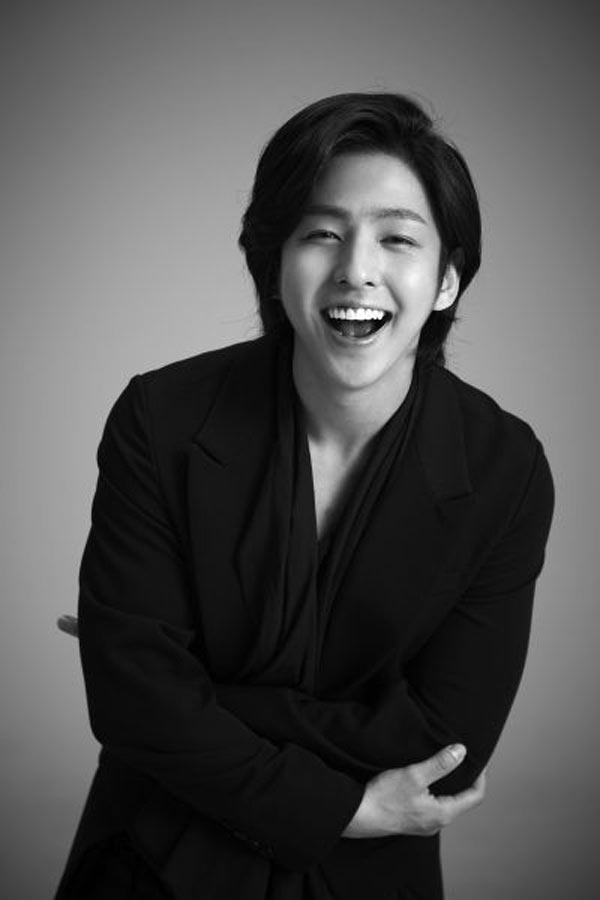 Đã lâu không gặp, Kim Ki Bum giờ béo phì thế này đây!