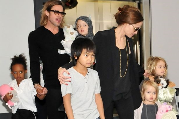 Trai cả không nhận Brad Pitt làm cha