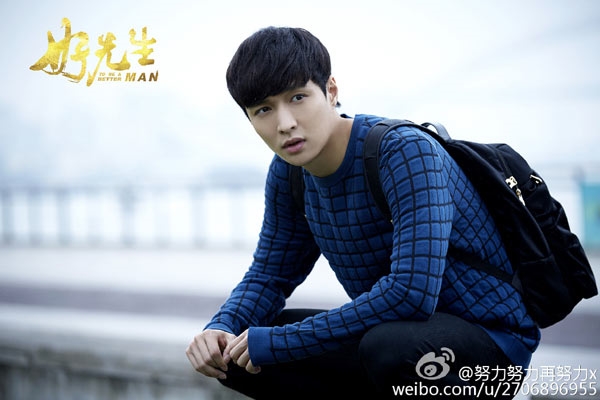 Lay (EXO) bây giờ quá đẹp trai, hồi bé cũng vậy, lại còn đáng yêu nữa!