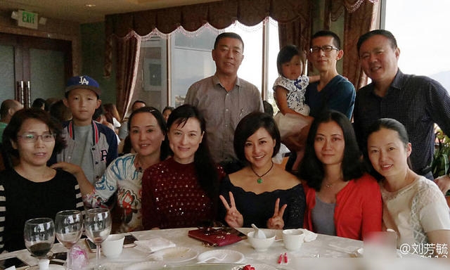 Cùng là a hoàn, 'Thái Hà' của Hoàn Châu Cách Cách giàu hơn cả Phạm Băng Băng?
