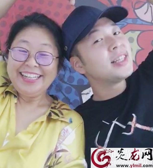 Hóa ra Phạm Băng Băng, Angela Baby... đều thừa hưởng nét đẹp từ mẹ cả