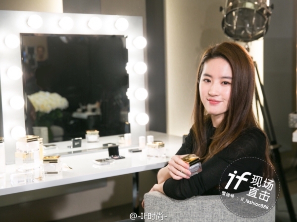 Fan hết hồn khi 'thần tiên tỷ tỷ' Lưu Diệc Phi ngày càng tròn trịa