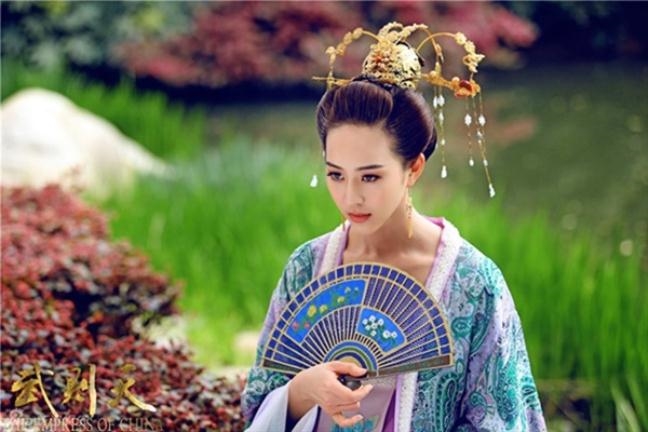 Những kiều nữ đẹp thì đẹp thật nhưng lòng dạ lại độc ác đến phát sợ Nhung kieu nu dep thi dep that nhung long da lai doc ac den phat so