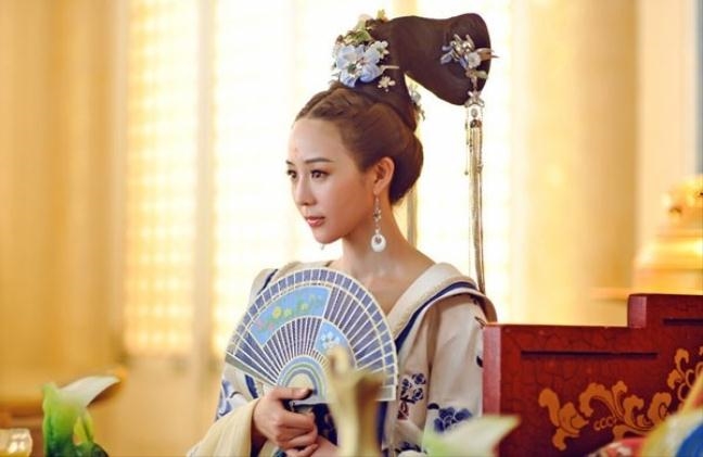 Những kiều nữ đẹp thì đẹp thật nhưng lòng dạ lại độc ác đến phát sợ Nhung kieu nu dep thi dep that nhung long da lai doc ac den phat so