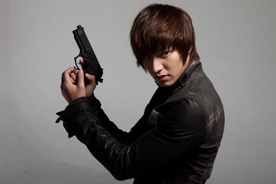 Cùng nổi danh từ 'Boys over flower' nhưng sự nghiệp của 2 mỹ nam này lại trái ngược nhau hoàn toàn