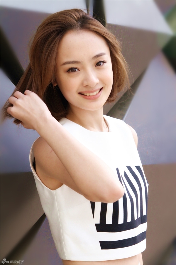 Vừa mới phát hiện hẹn hò, cư dân mạng đã mỉa mai Lâm Canh Tân bị 'cắm sừng'?