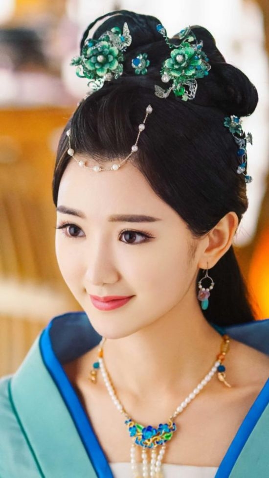 Mao Hiểu Đồng, 'ác nữ' được yêu thích chẳng kém Đường Yên trong Cẩm Tú Vị Ương