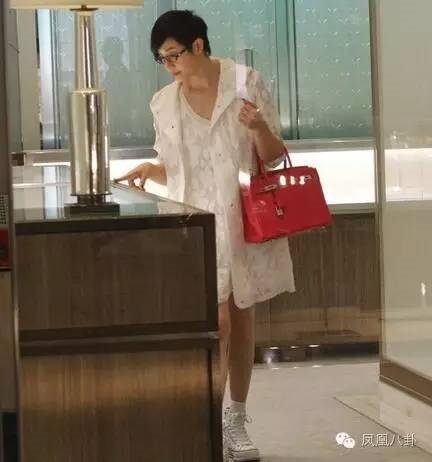 'Long Nhi' Trần Pháp Dung của Lộc Đỉnh Ký: hoa hậu cô độc và khốn khổ vì bị lừa tình