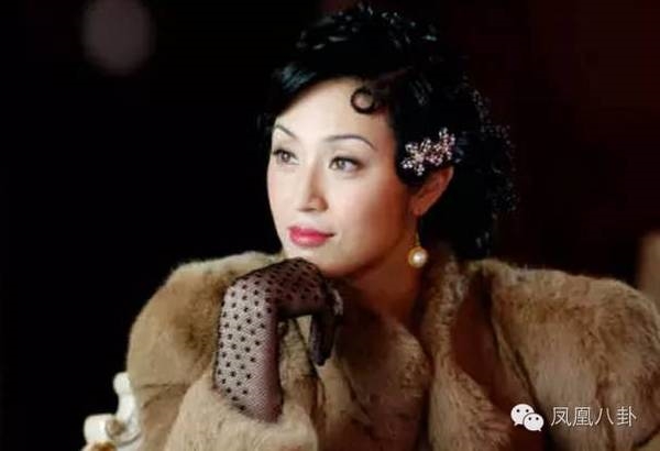 'Long Nhi' Trần Pháp Dung của Lộc Đỉnh Ký: hoa hậu cô độc và khốn khổ vì bị lừa tình