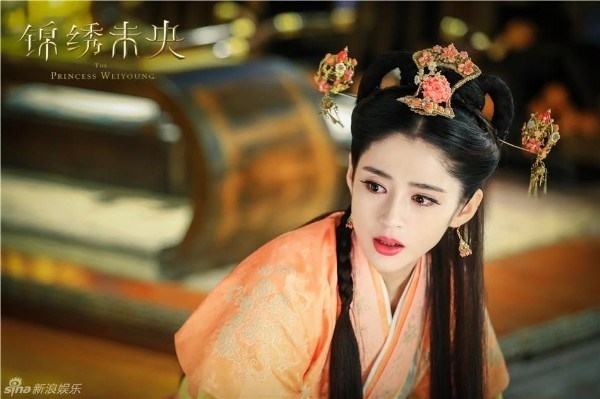 Vẻ đẹp lai hút hồn của 'ác nữ' đáng ghét nhất trong Cẩm tú vị ương