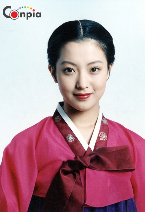 Ngắm ảnh độc thủa mới vào nghề của Jun Ji Hyun và loạt mỹ nhân đình đám xứ Hàn