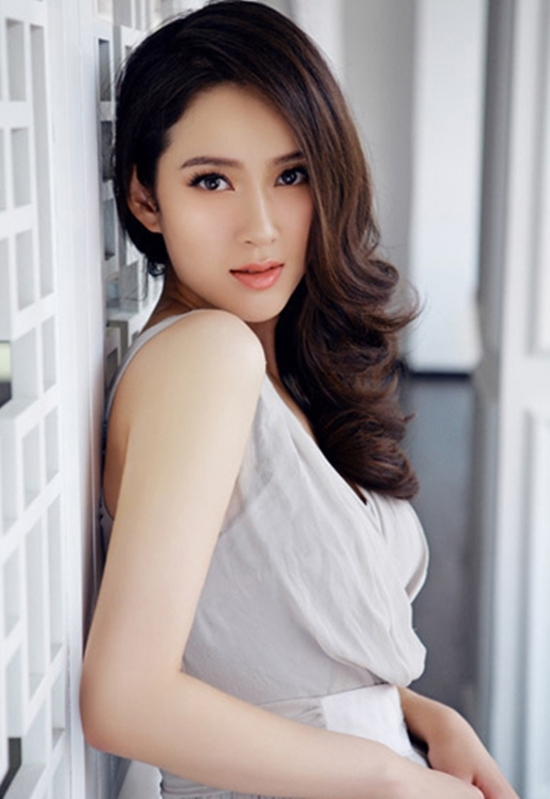 Ngắm dàn mỹ nhân xinh như mộng của chồng Lâm Tâm Như