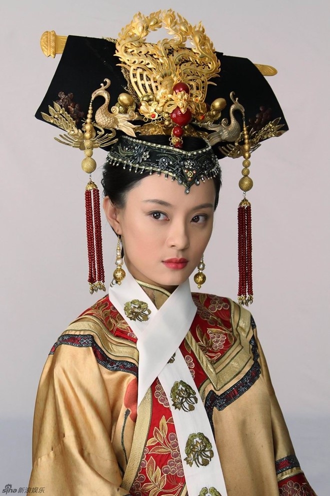 Những bà hoàng cổ trang quyền lực nhất màn ảnh Hoa - Hàn