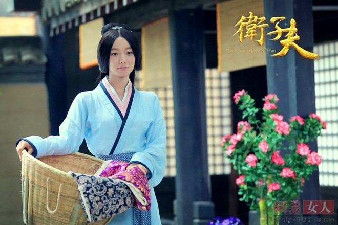 Những bà hoàng cổ trang quyền lực nhất màn ảnh Hoa - Hàn