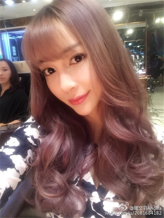 Diễn viên đóng thế Chung Hán Lương, AngelaBaby bị đuổi vì quá giống và ngực bự?