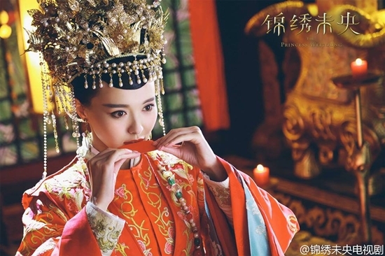 Lâm Tâm Như, Trần Kiều Ân, Dương Mịch xứng danh các cô dâu lộng lẫy nhất màn ảnh 2016