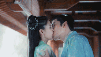 Chung Hán Lương, AngelaBaby bị tố lạm dụng thế thân trong phim mới