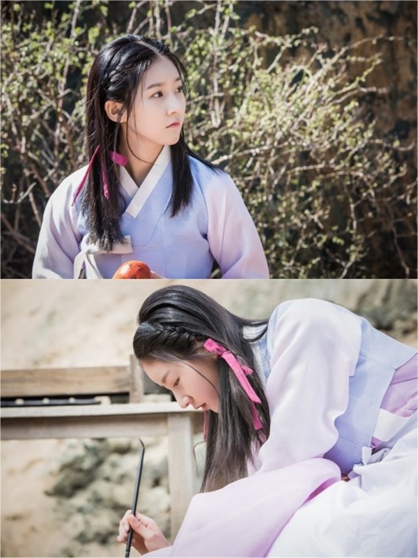 Hành trình từ sao nhí đến thiếu nữ vạn người mê của Kim Sae Ron