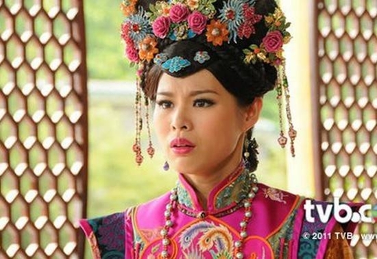 Nếu không muốn thành 'thảm họa', 3 mỹ nhân này nên tránh xa phim cổ trang