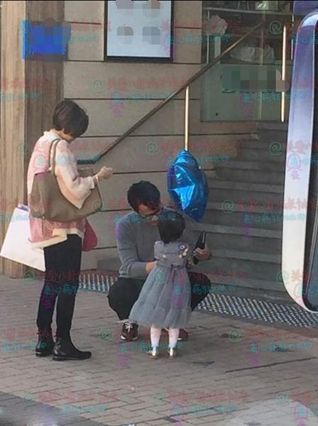 3 năm ngày cưới Lưu Khải Uy một mình chăm con, Dương Mịch lại xa nhà