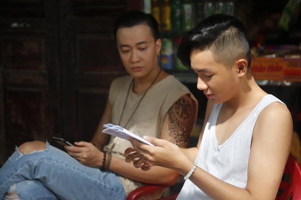 'Hot boy nổi loạn' nói về nạn ấu dâm qua vai của cậu bé 15 tuổi
