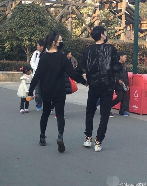Mới hẹn hò đầu năm, cuối năm Phùng Thiệu Phong và Lâm Doãn đã chia tay?
