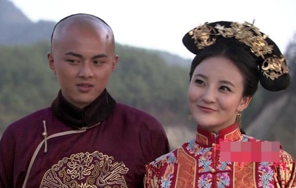 8 cặp sao Hoa ngữ 'ghét nhau tưởng chết' nhưng lại thành đôi