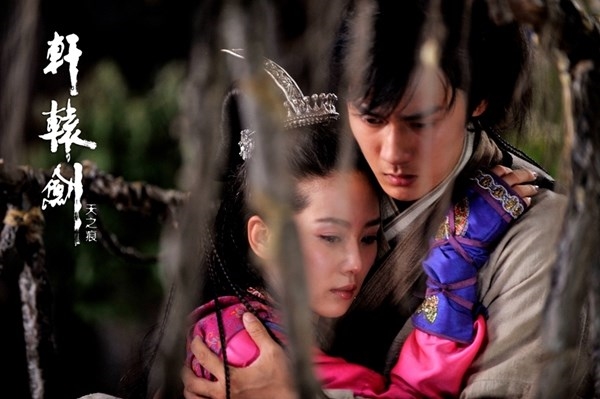 8 cặp sao Hoa ngữ 'ghét nhau tưởng chết' nhưng lại thành đôi