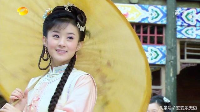 Khi mỹ nhân Hoa ngữ càng thêm thướt tha, yểu điệu dưới bóng dù