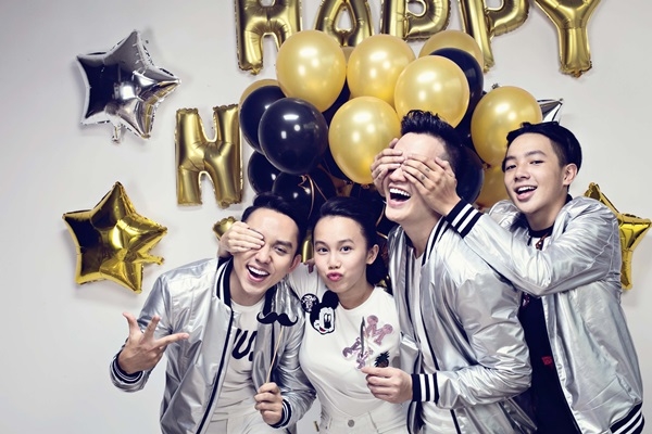 Lương Mạnh Hải nhí nhảnh bên dàn diễn viên Hot boy nổi loạn 2