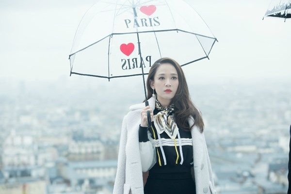Phát sốt với loạt ảnh thời mới vào nghề của Trần Kiều Ân