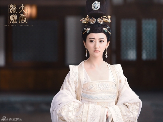 Ngắm nhan sắc mỹ nhân cổ trang được khen đẹp hơn cả Phạm Băng Băng