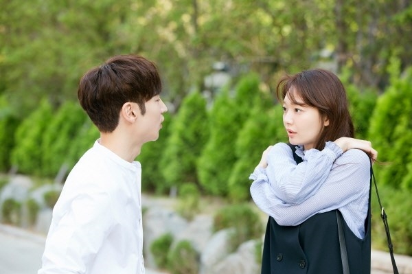 Phim chưa lên sóng, Shin Min Ah và Lee Je Hoon đã khiến fan 'phát cuồng'