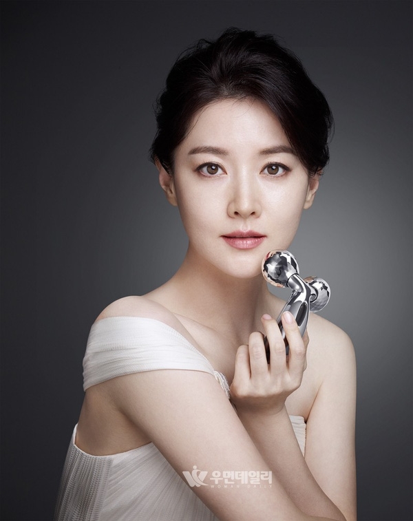 2 - Lee Young Ae
