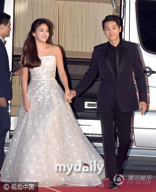 ngam nhan sac tuoi 35 dep khong ty vet cua song hye kyo - 3