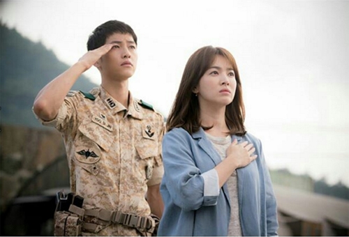 ngam nhan sac tuoi 35 dep khong ty vet cua song hye kyo - 2