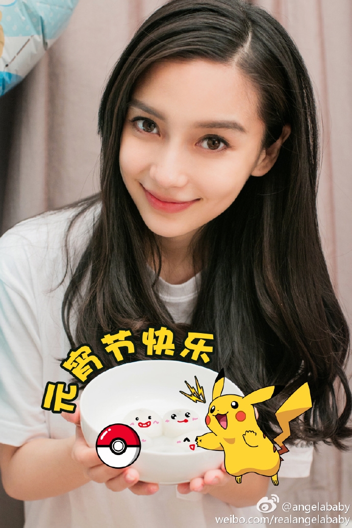 Ở cữ vẫn xinh tươi như thiếu nữ, AngelaBaby vừa lộ diện đã khiến fan dậy sóng