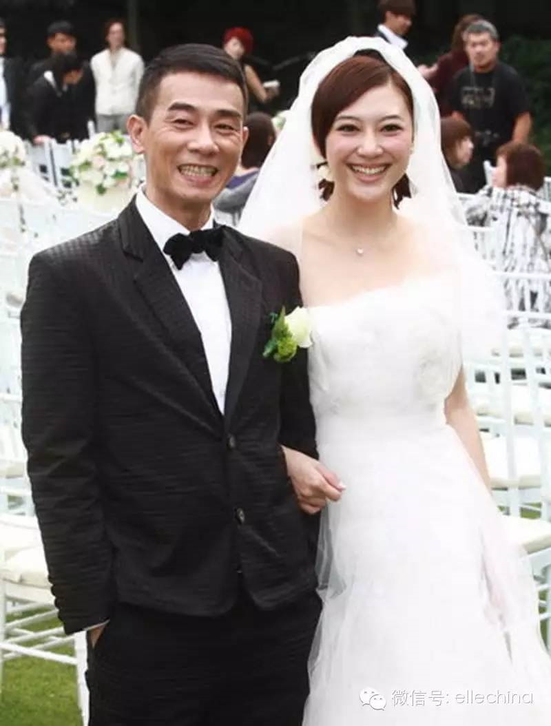 'Vi Tiểu Bảo' Trần Tiểu Xuân được bà xã bảo vệ khi dính tin đồn ngoại tình