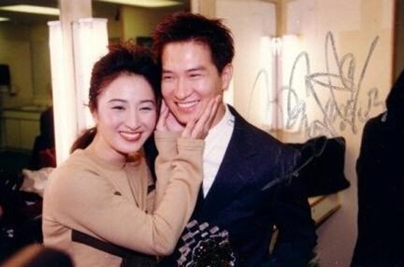 Ghen tỵ với cuộc sống viên mãn của 'Hoa đán' hàng đầu TVB Quan Vịnh Hà Ghen ty voi cuoc song vien man cua 'Hoa dan' hang dau TVB Quan Vinh Ha