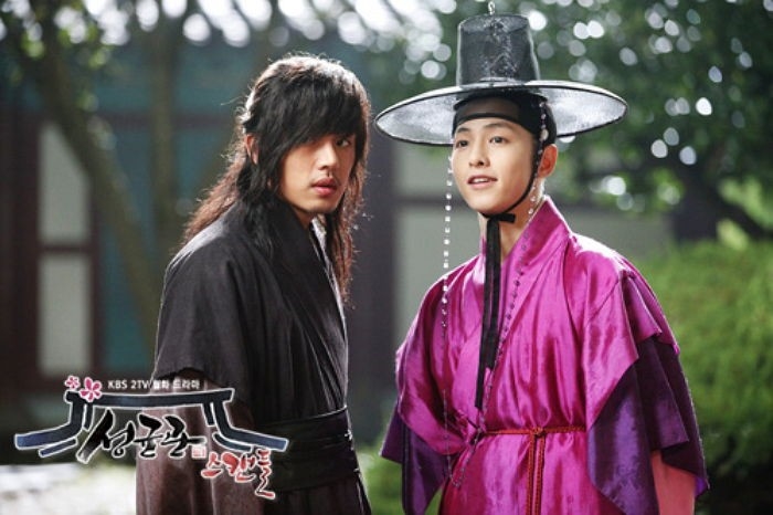 Yoo Ah In phát hiện bị u xương khi khám sức khỏe nhập ngũ