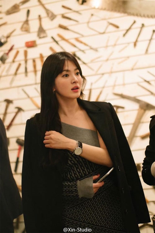 nuc long ve dep cua song hye kyo tai su kien quoc te - 4